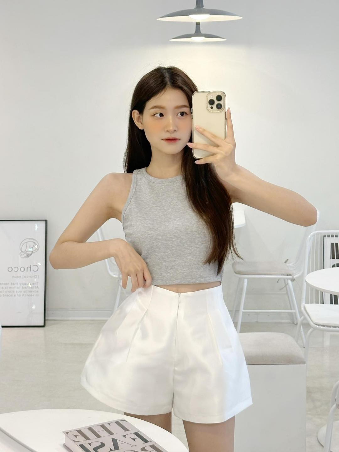 Quần Sóc Taffta