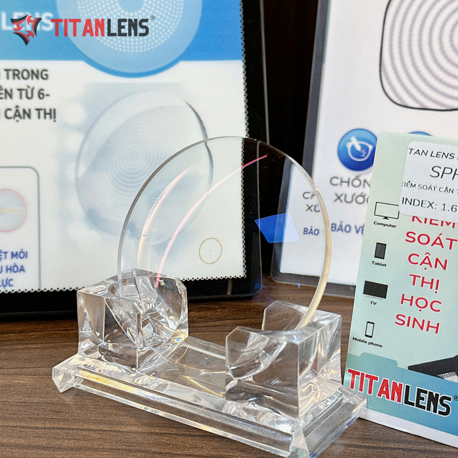 TITAN LENS MYOPIA CONTROL BLUECUT SHMC