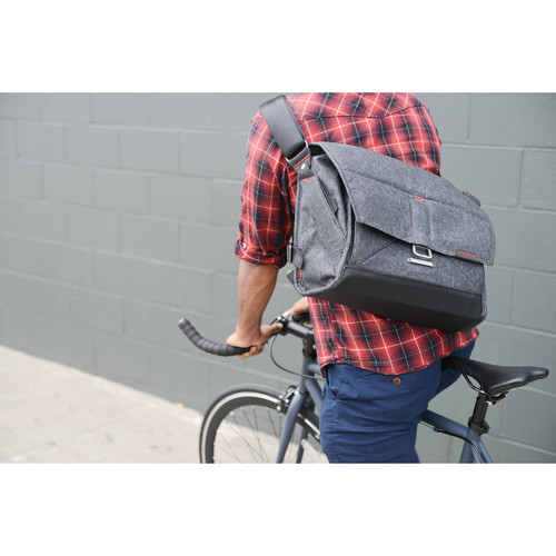 Peak Design Everyday Messenger