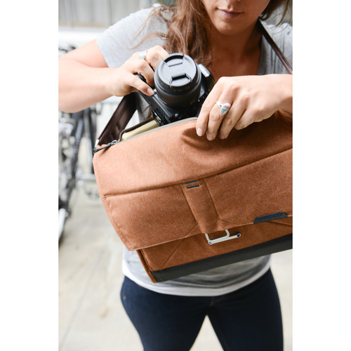 Peak Design Everyday Messenger (Heritage Tan)