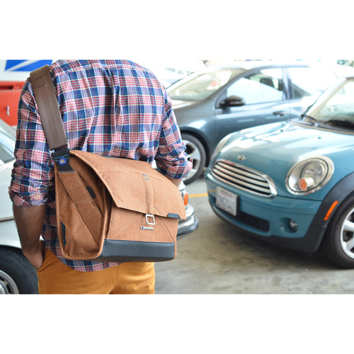 Peak Design Everyday Messenger (Heritage Tan)