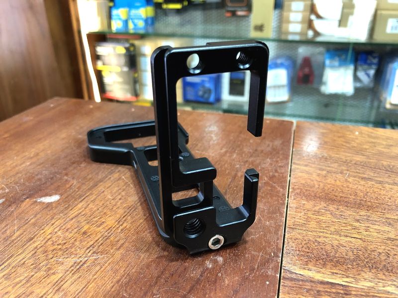 L plate bracket for Sony A7 mark IV, A7R IV