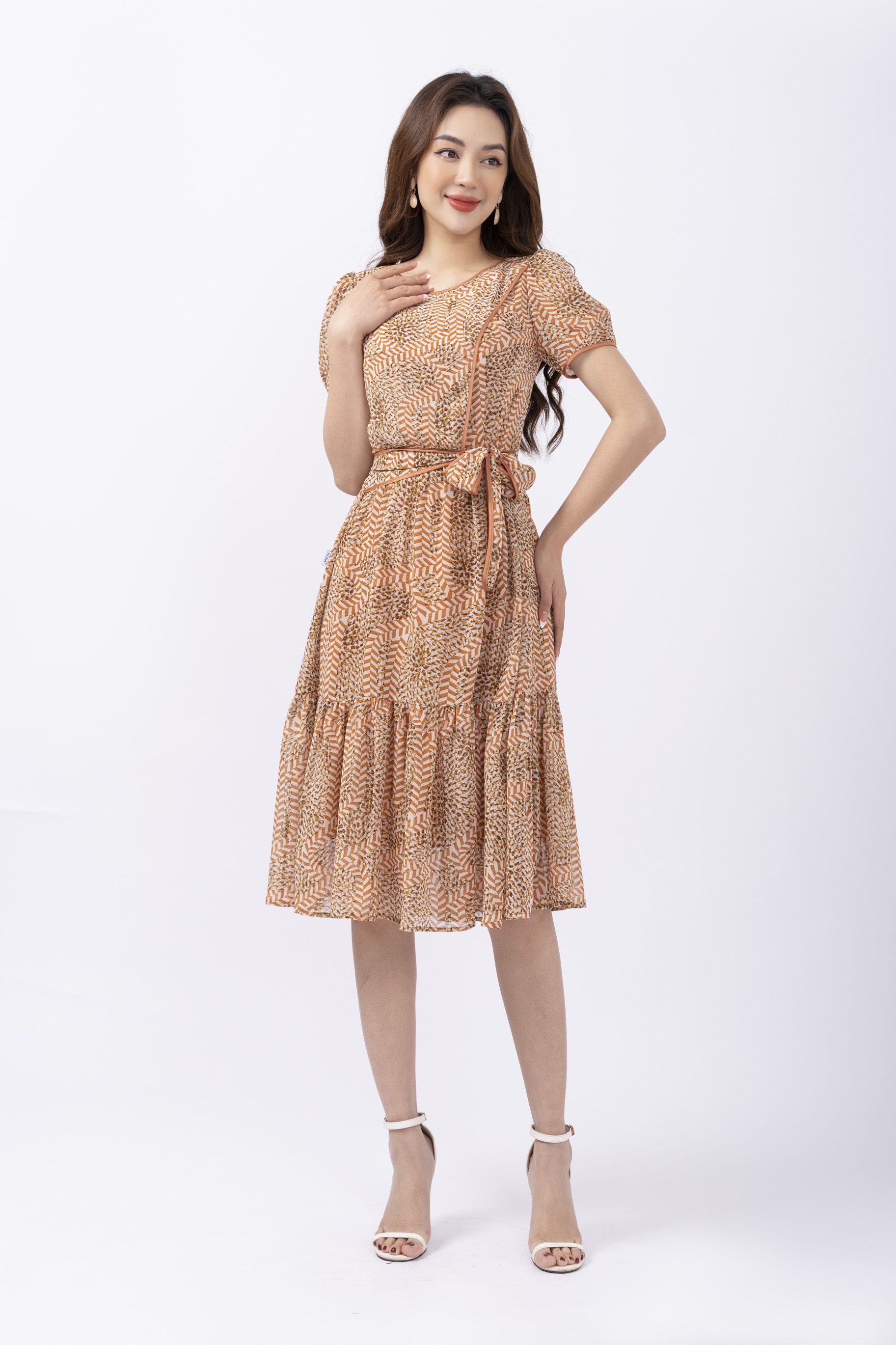 Chân váy đuôi cá thời trang công sở sành điệu - Chân váy chữ A |  ThờiTrangNữ.vn