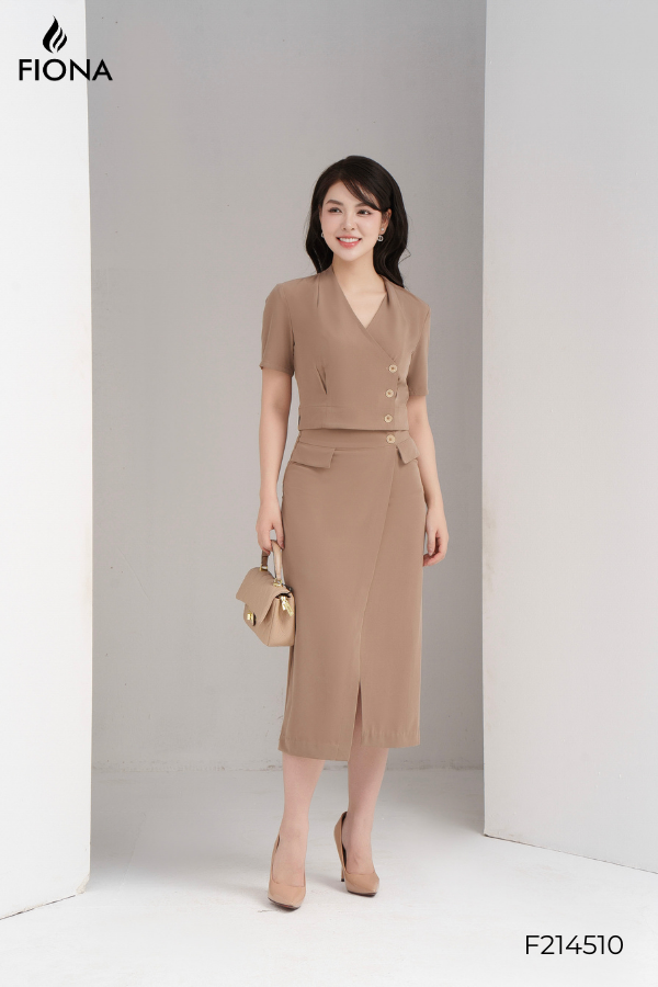 TỔNG NỢ CÒN 98 NGHÌN CỘNG VỚI 1 NGHÌN ĐANG GIỮ
