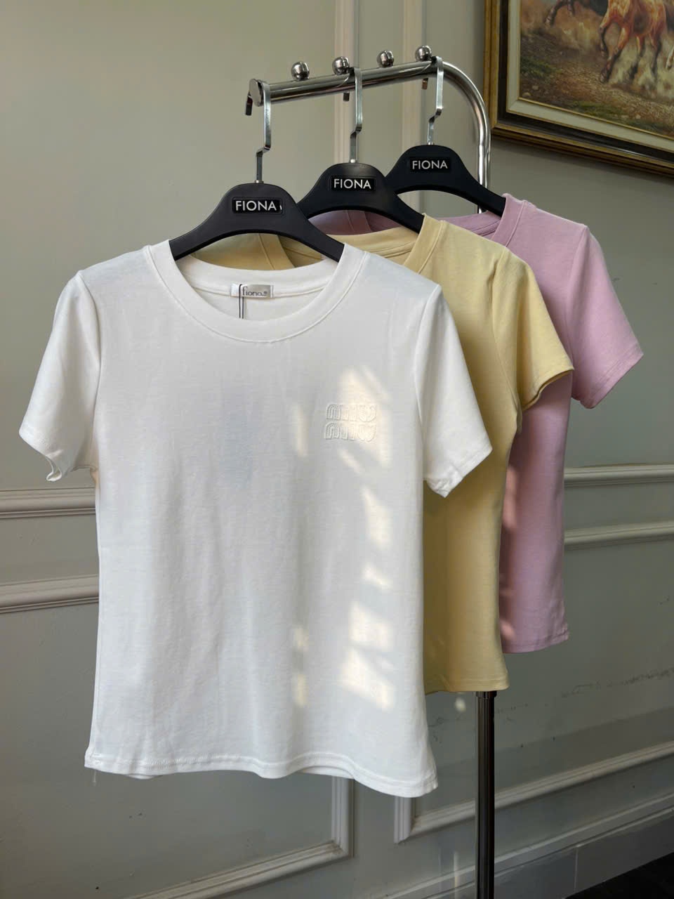 Áo cotton dáng suông, ngực thêu trang trí, tay ngắn, Freesize