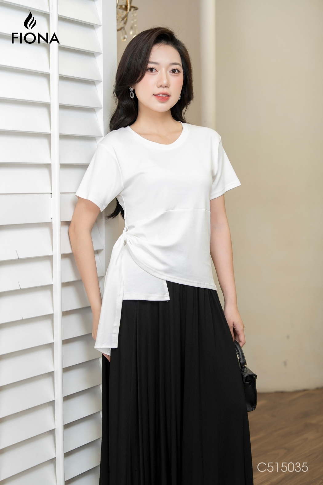 Áo cotton dáng ôm, cổ tròn, tà lệch cách điệu, Freesize