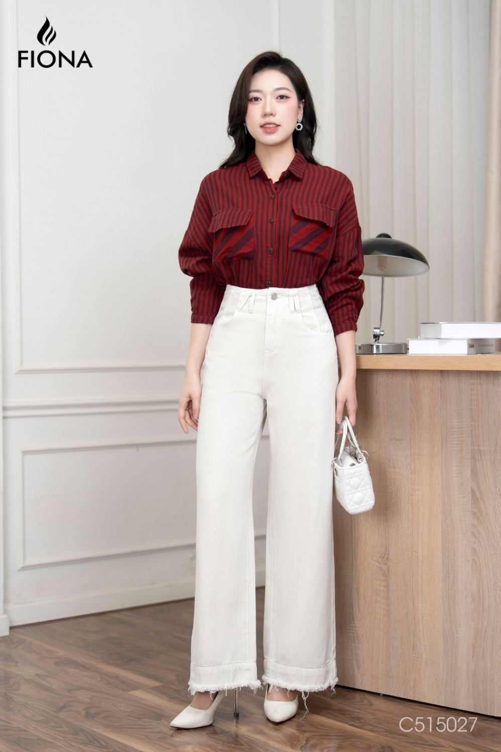Áo sơ mi kẻ dáng suông, túi phối kẻ to, dài tay, Freesize