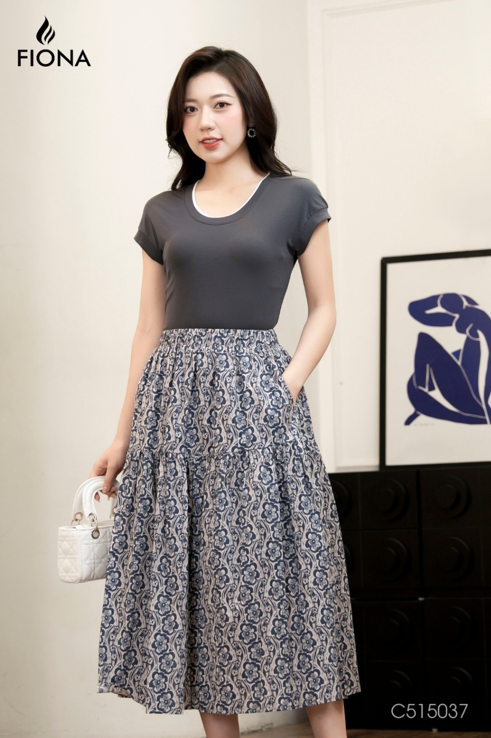 Áo cotton dáng ôm, cổ phối màu, vai chờm, Freesize