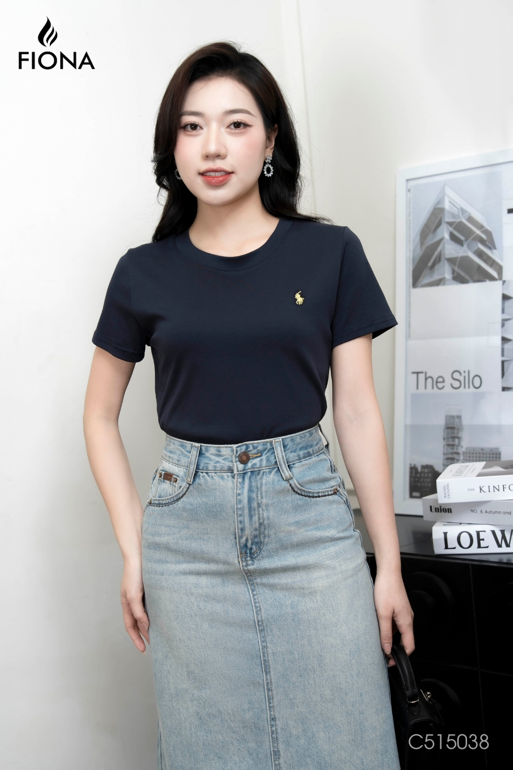 Áo cotton dáng suông, cổ tròn, ngực và tay thêu trang trí, Freesize