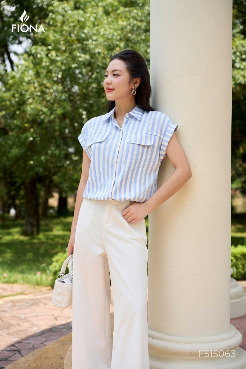 Áo sơ mi kẻ dáng suông, tay liền, cổ đức