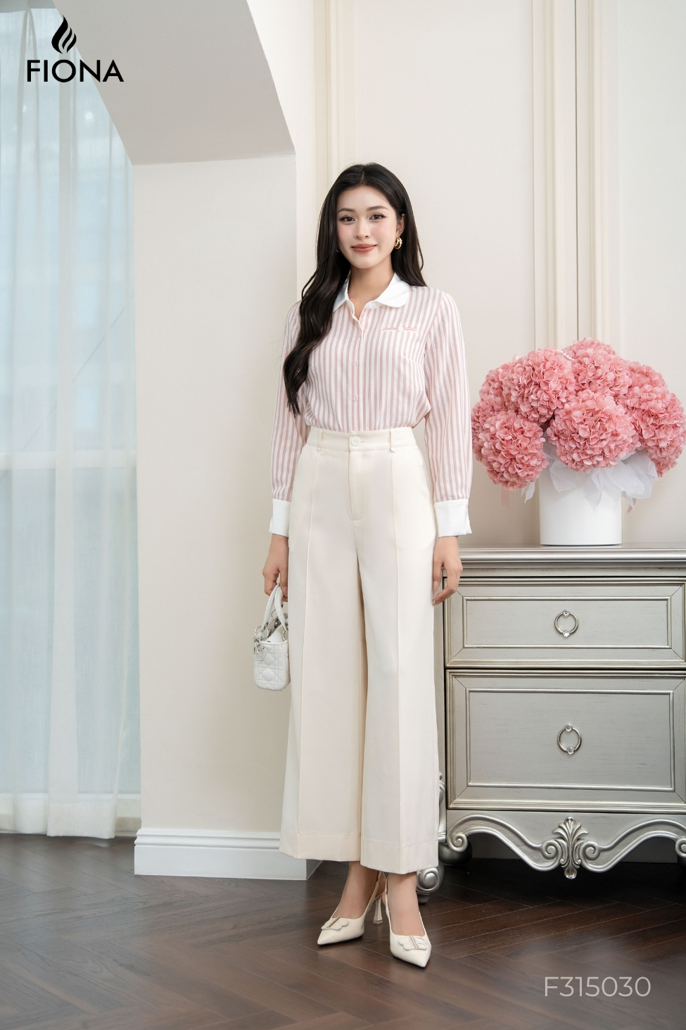 Quần dáng suông, túi chéo, may ly thân trước