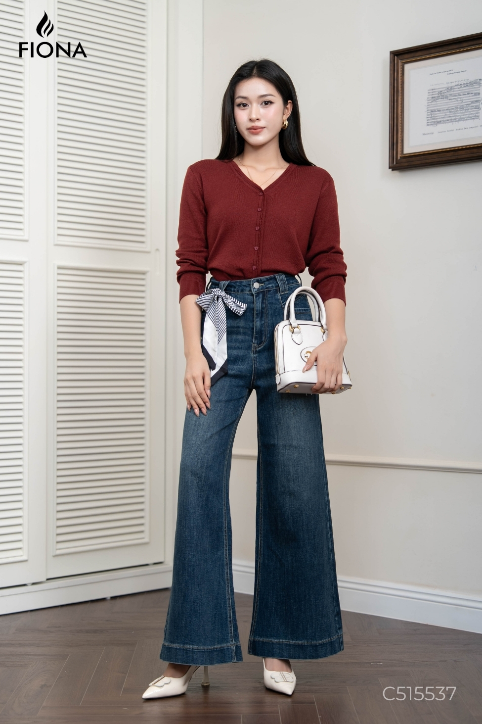 Áo len nữ chất viscose, cổ tim, mở cúc, dài tay, Freesize