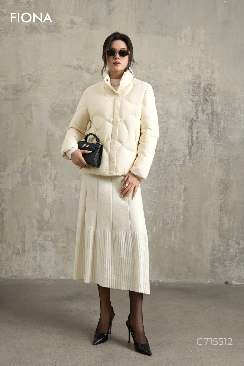 Áo khoác phao lông vũ dáng suông, nẹp và túi kéo khóa