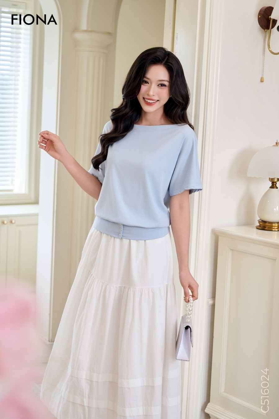 Áo cotton dáng bo gấu, cổ thuyền, gấu trang trí cúc, freesize