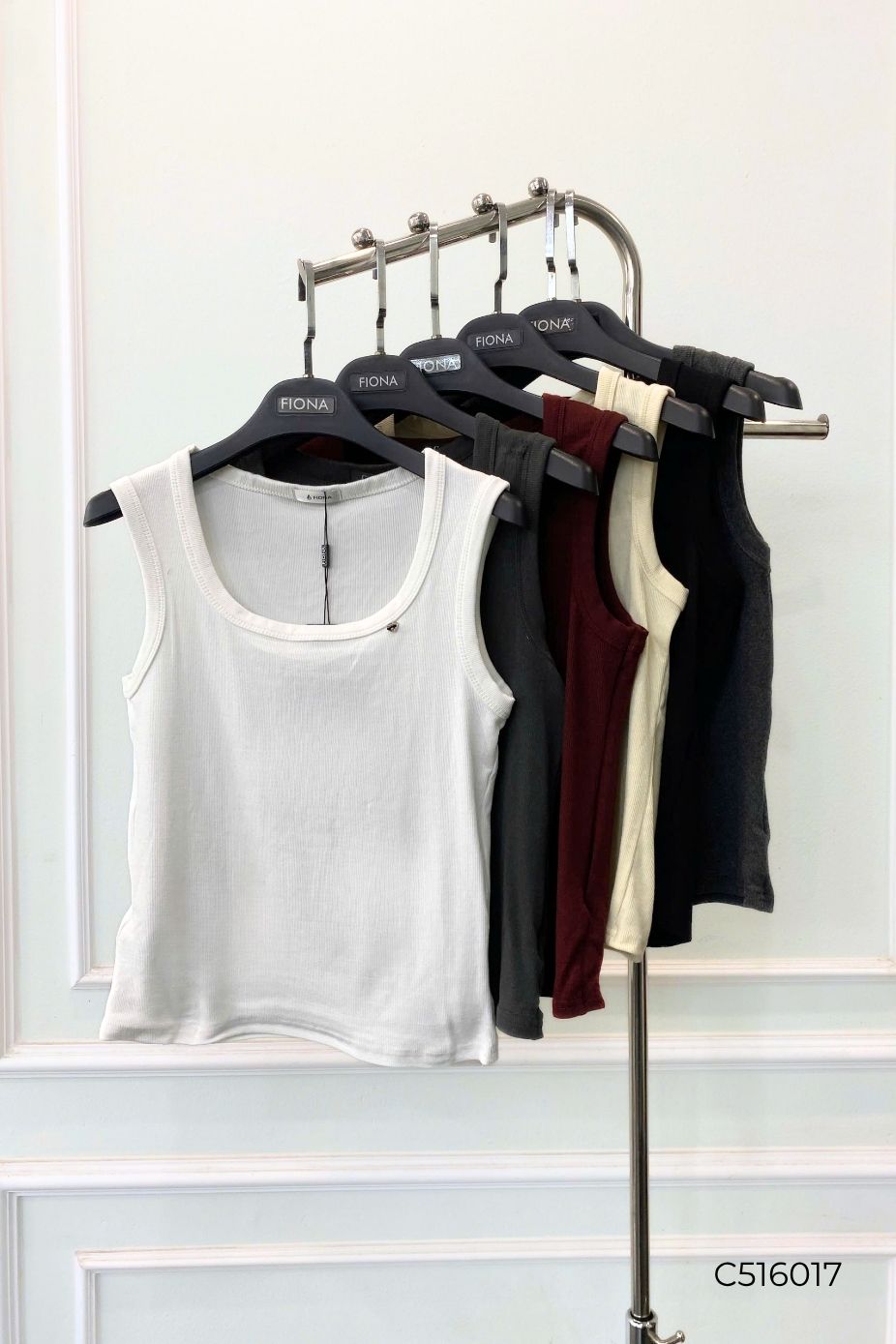 Áo cotton dáng ôm, sát nách, cổ tròn, freesize