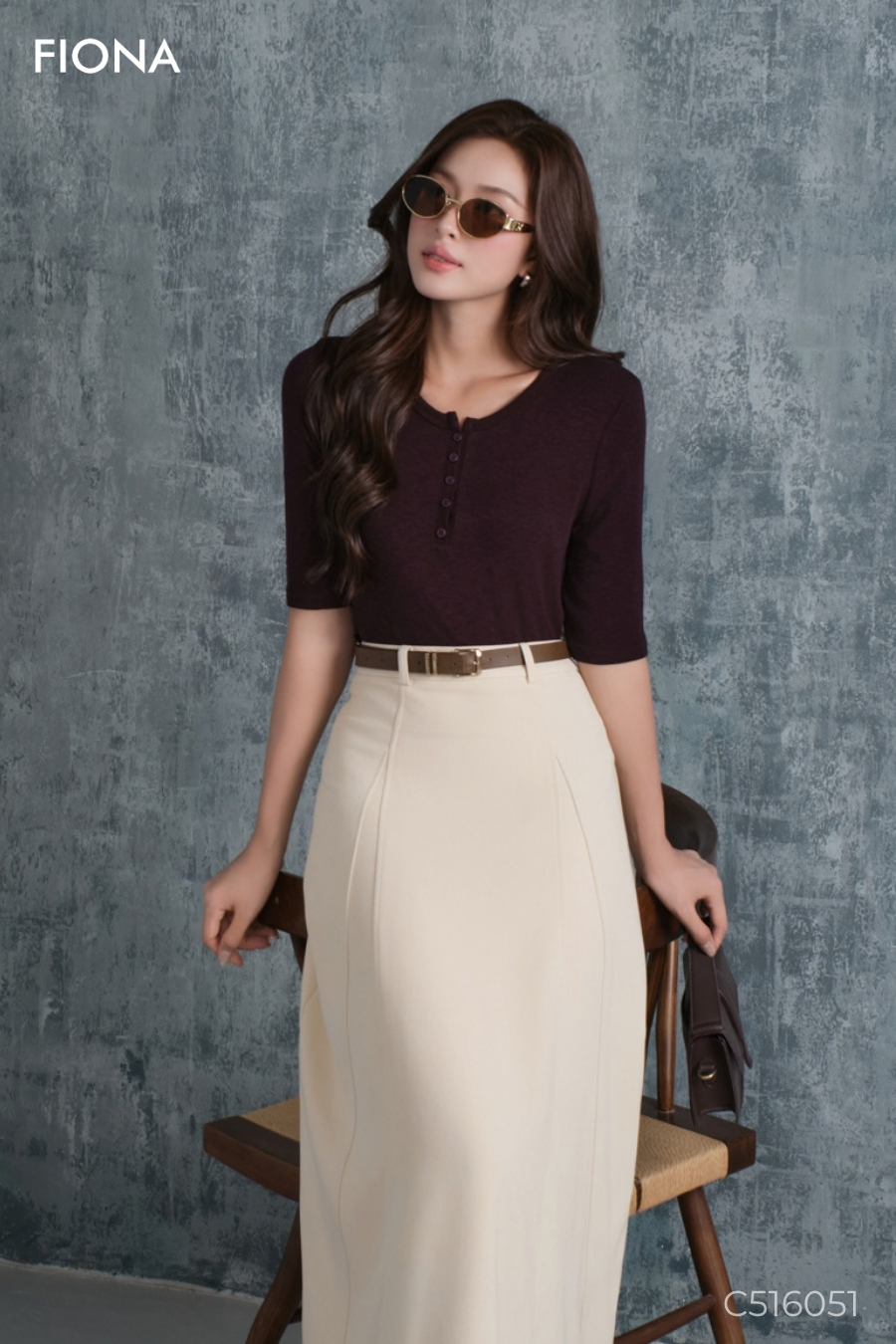 Áo cotton dáng suông, cổ tròn, nẹp trang trí cúc, Freesize