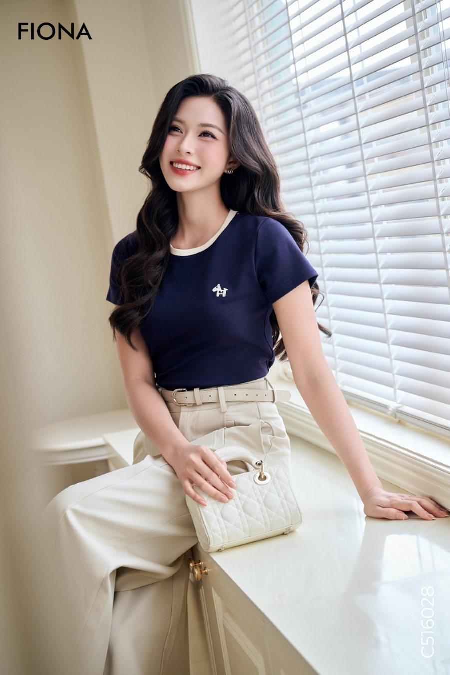 Áo cotton freesize croptop,đuôi tôm, cổ phối màu