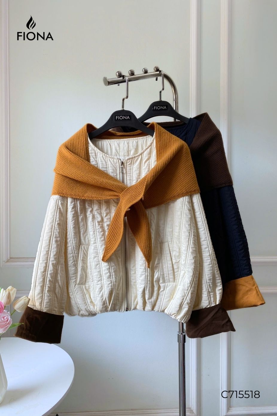 Áo khoác trần bông, dáng bo gấu, kèm khăn len rời, Freesize
