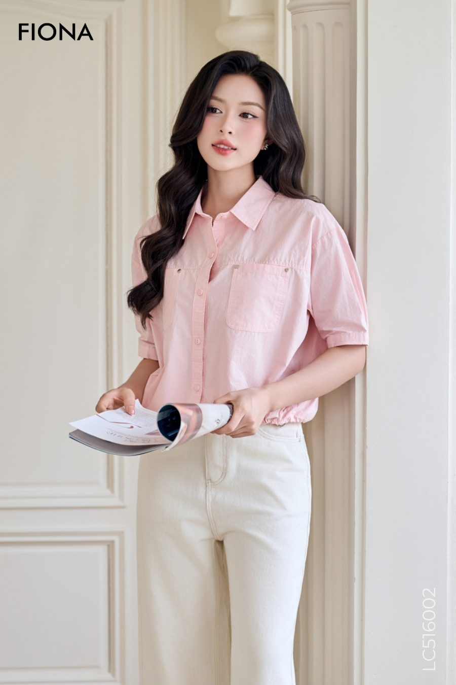 Áo sơ mi dáng bo gấu dây rút, cổ đức, freesize