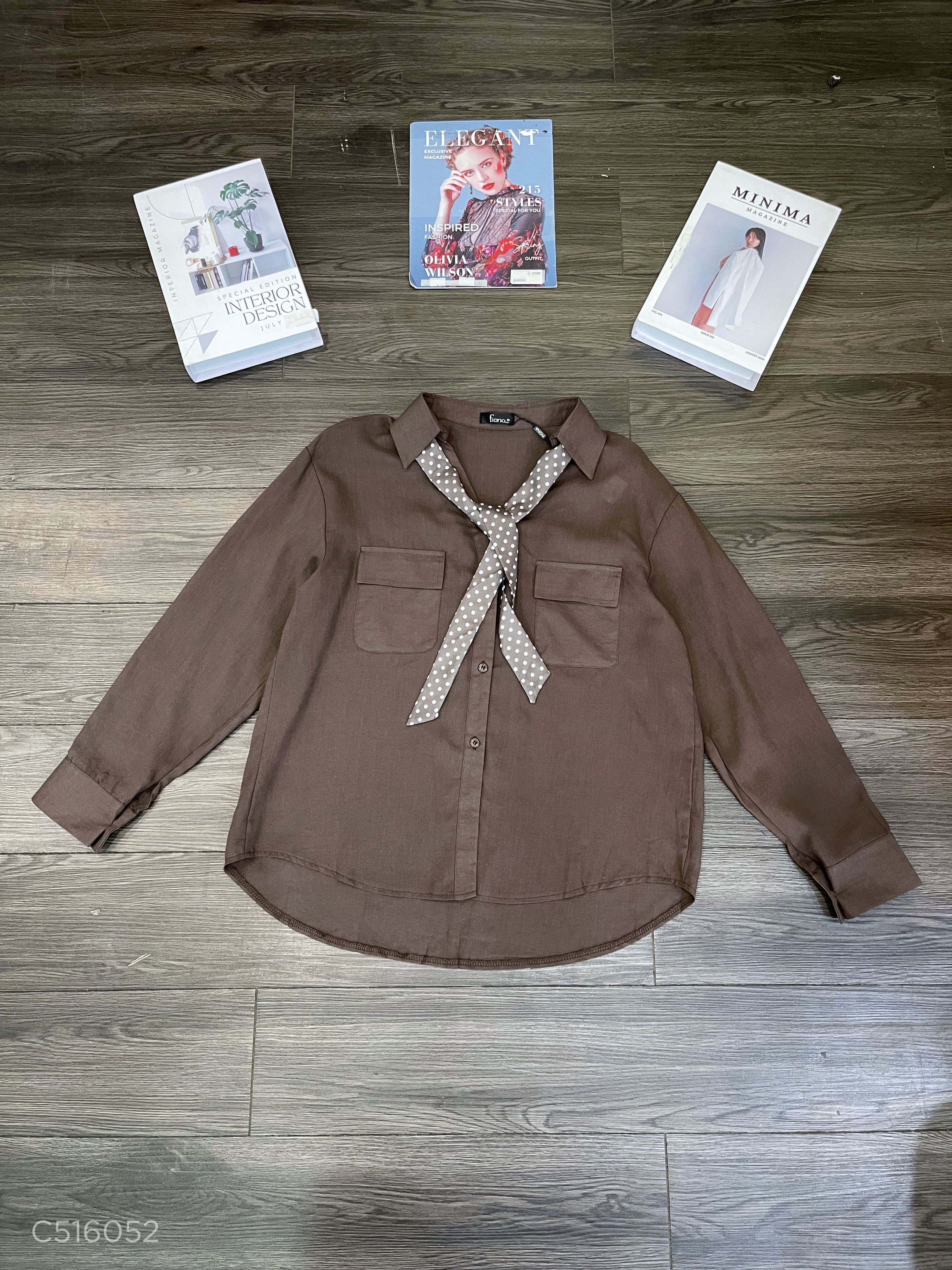 Áo sơ mi dáng suông, chất Linen thô, kèm khăn chấm bi, Freesize