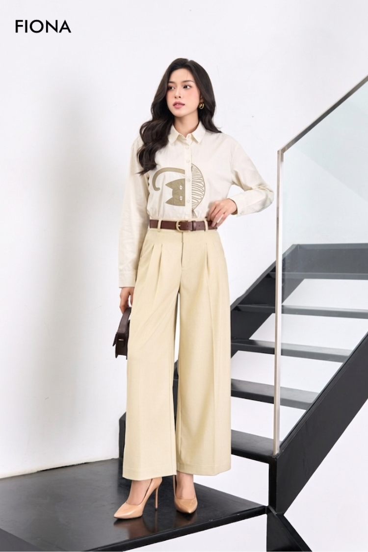 Áo sơ mi dáng suông freesize, thêu họa tiết mèo cách điệu