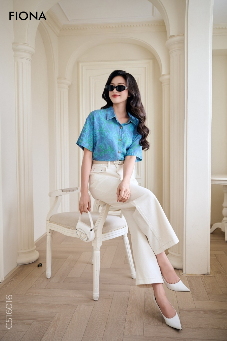 Áo sơ mi hoa vải denim dáng suông, tay ngắn, freesize