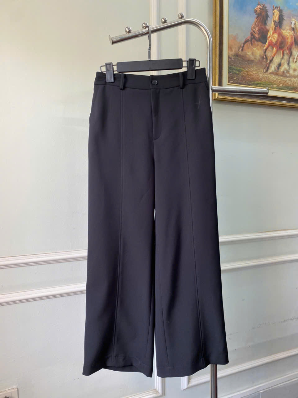 Quần dáng suông classic, túi chéo