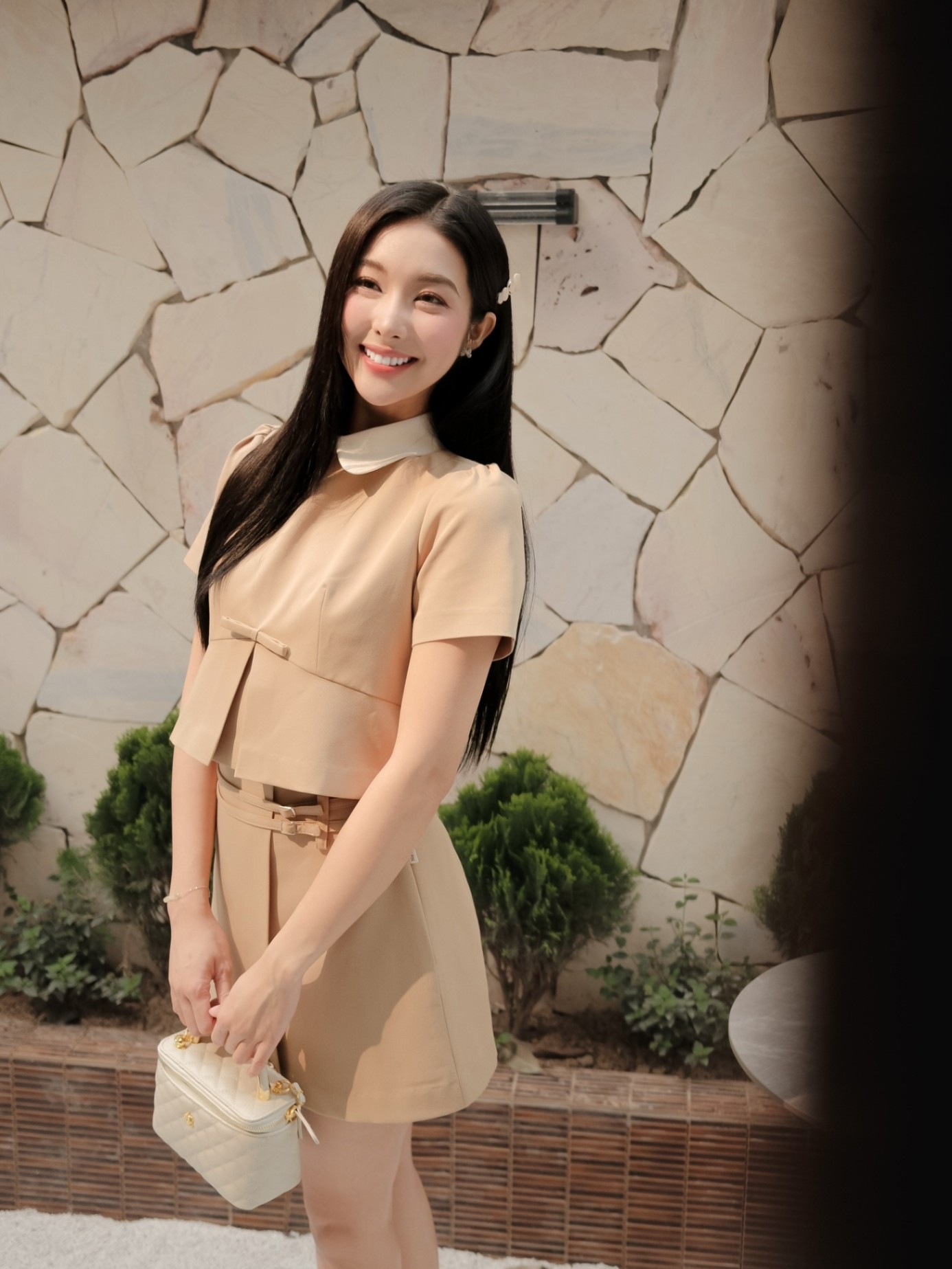 ÁO DÁNG NGẮN PHỐI CỔ SEN CHERYL