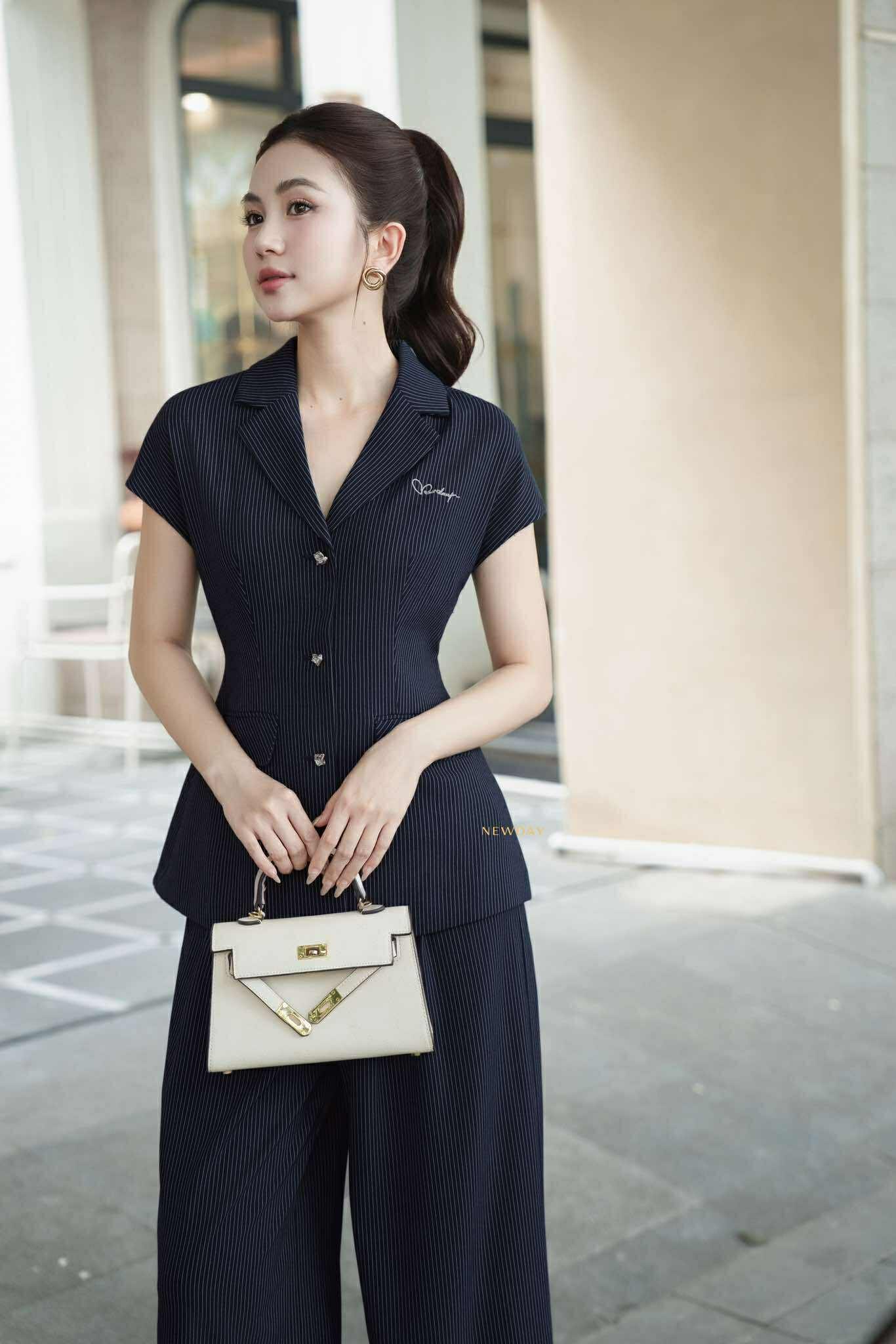 ÁO VEST CHIẾT EO TAY HẾN LUKE