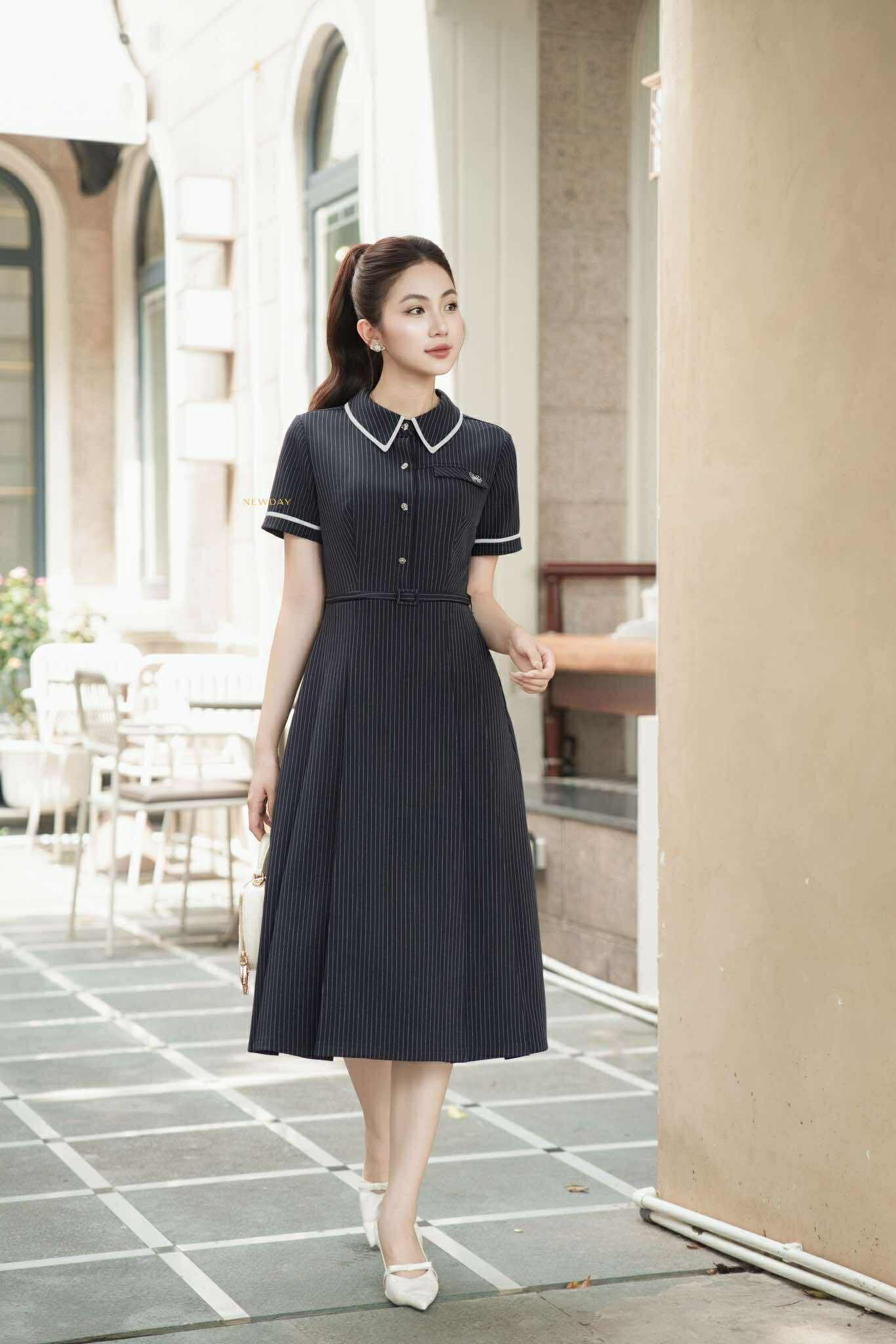 ĐẦM CỔ ĐỨC DÀI PHỐI XẾP LY STRIPED