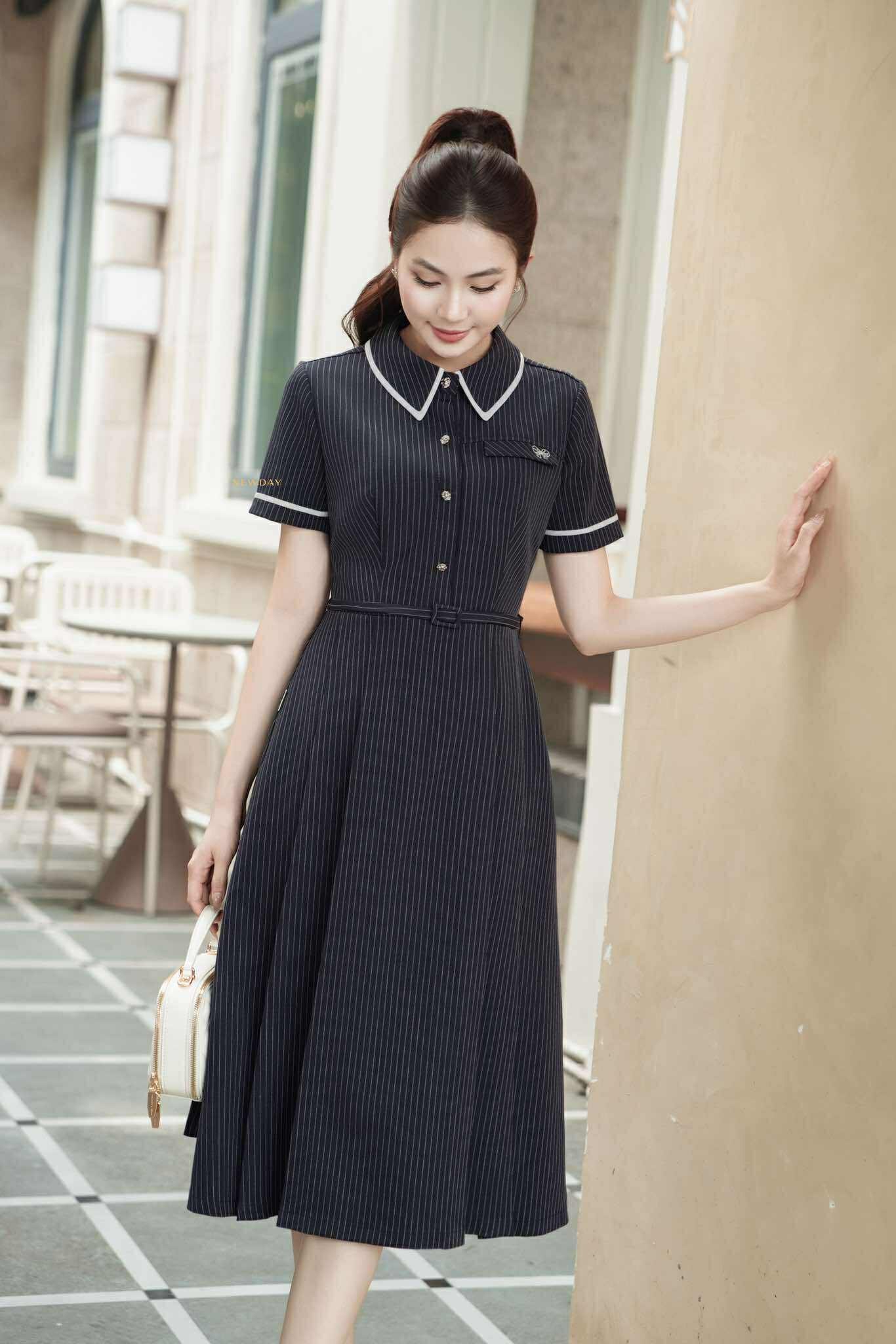 ĐẦM CỔ ĐỨC DÀI PHỐI XẾP LY STRIPED