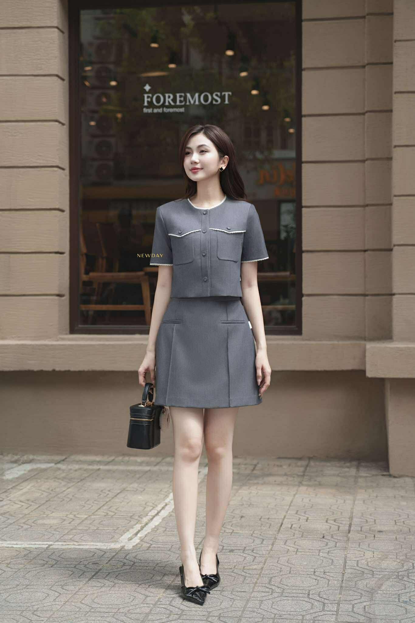 ÁO CỔ TRÒN PHỐI REN JAEMI