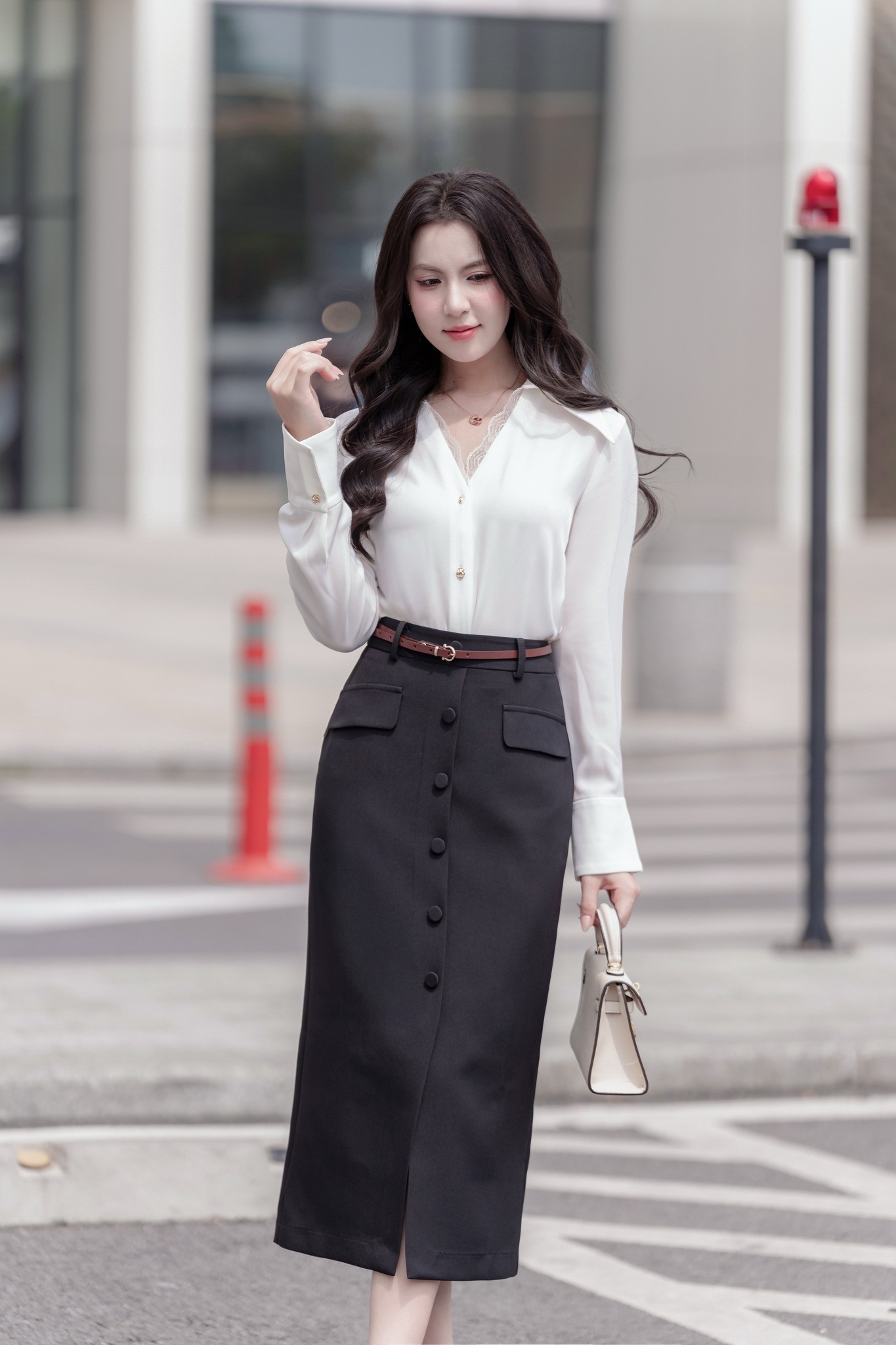 ÁO SƠ MI CỔ PHỐI REN JAMES