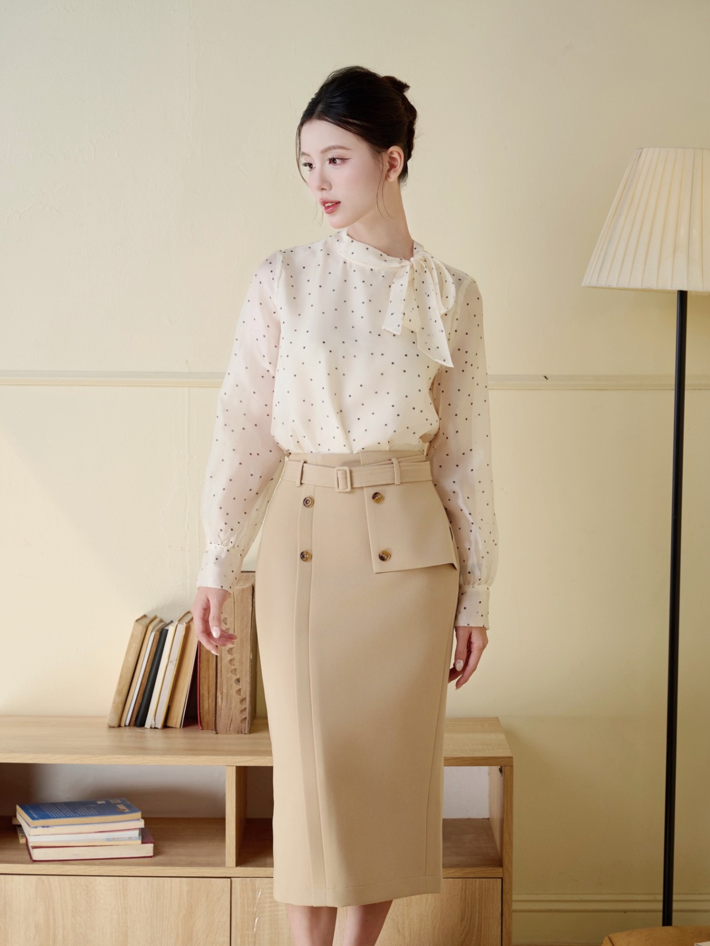 ÁO SƠ MI VOAN CỔ NƠ HARIN