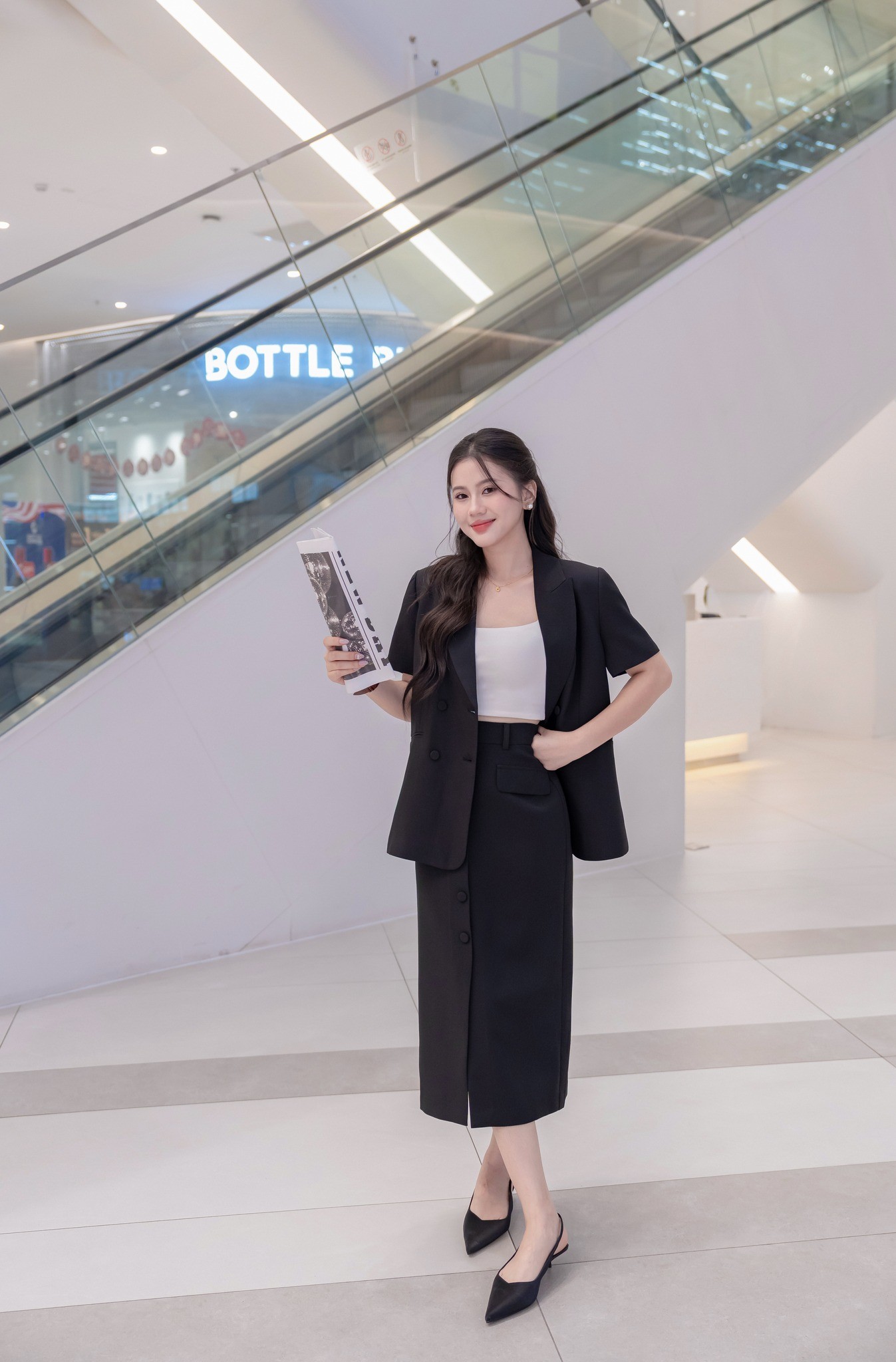 CHÂN VÁY PHỐI HÀNG KHUY DÀI MOLLY