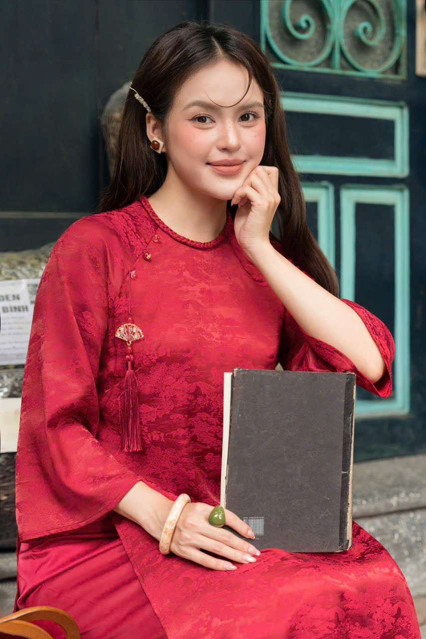 ÁO DÀI LỤA CỔ TRÒN HỒNG VÂN