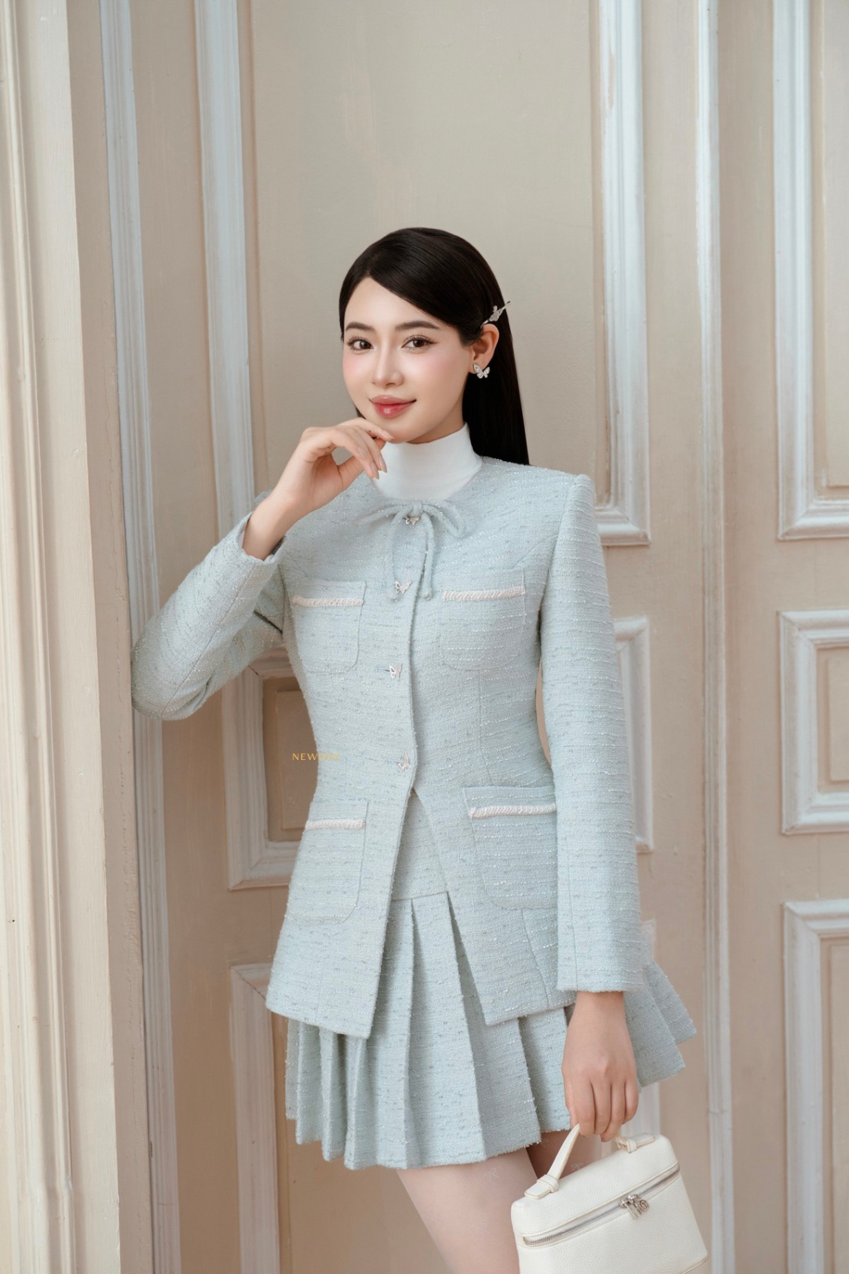 ÁO DẠ TWEED CHIẾT EO PHỐI NƠ SANA