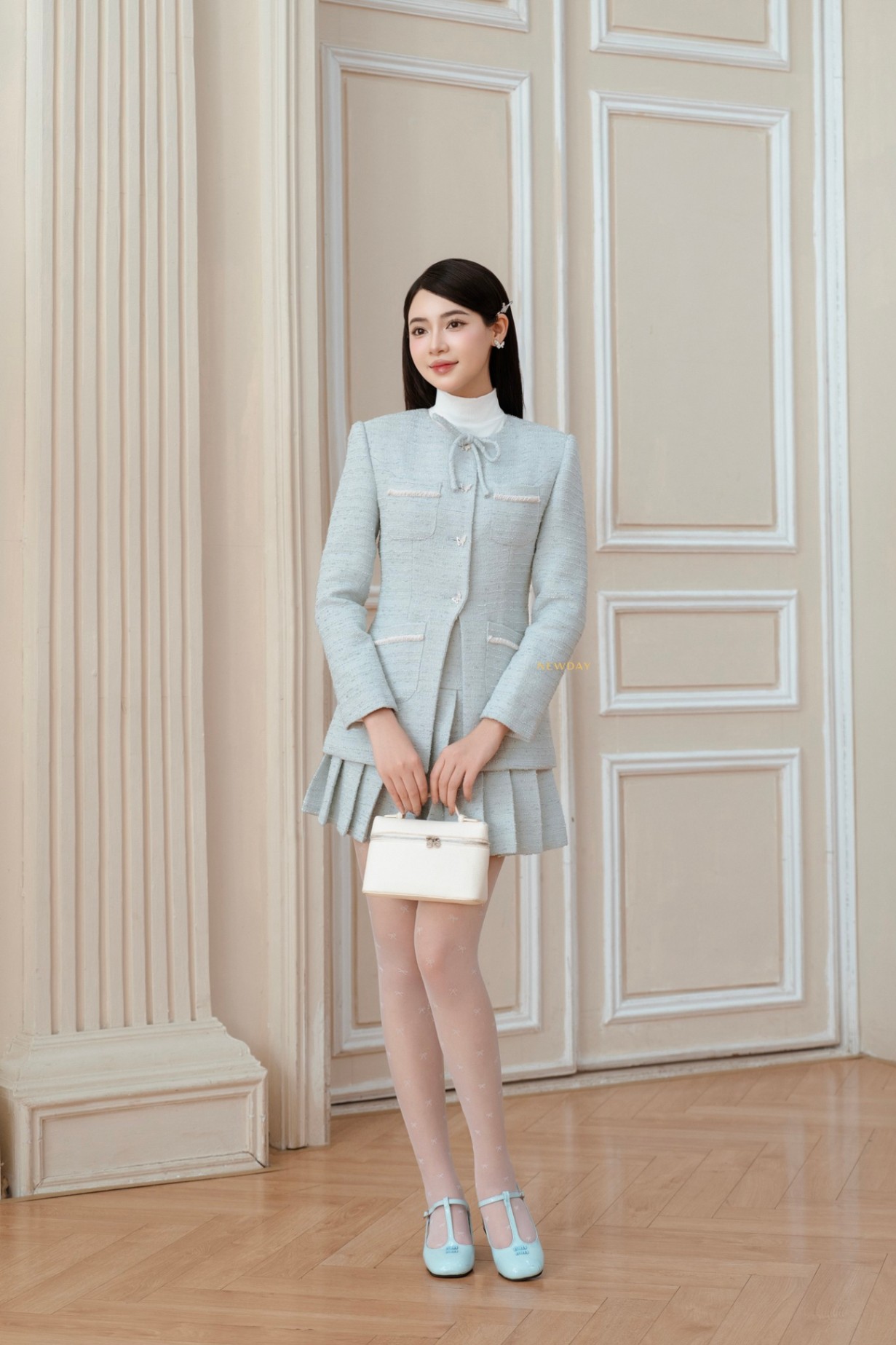 ÁO DẠ TWEED CHIẾT EO PHỐI NƠ SANA