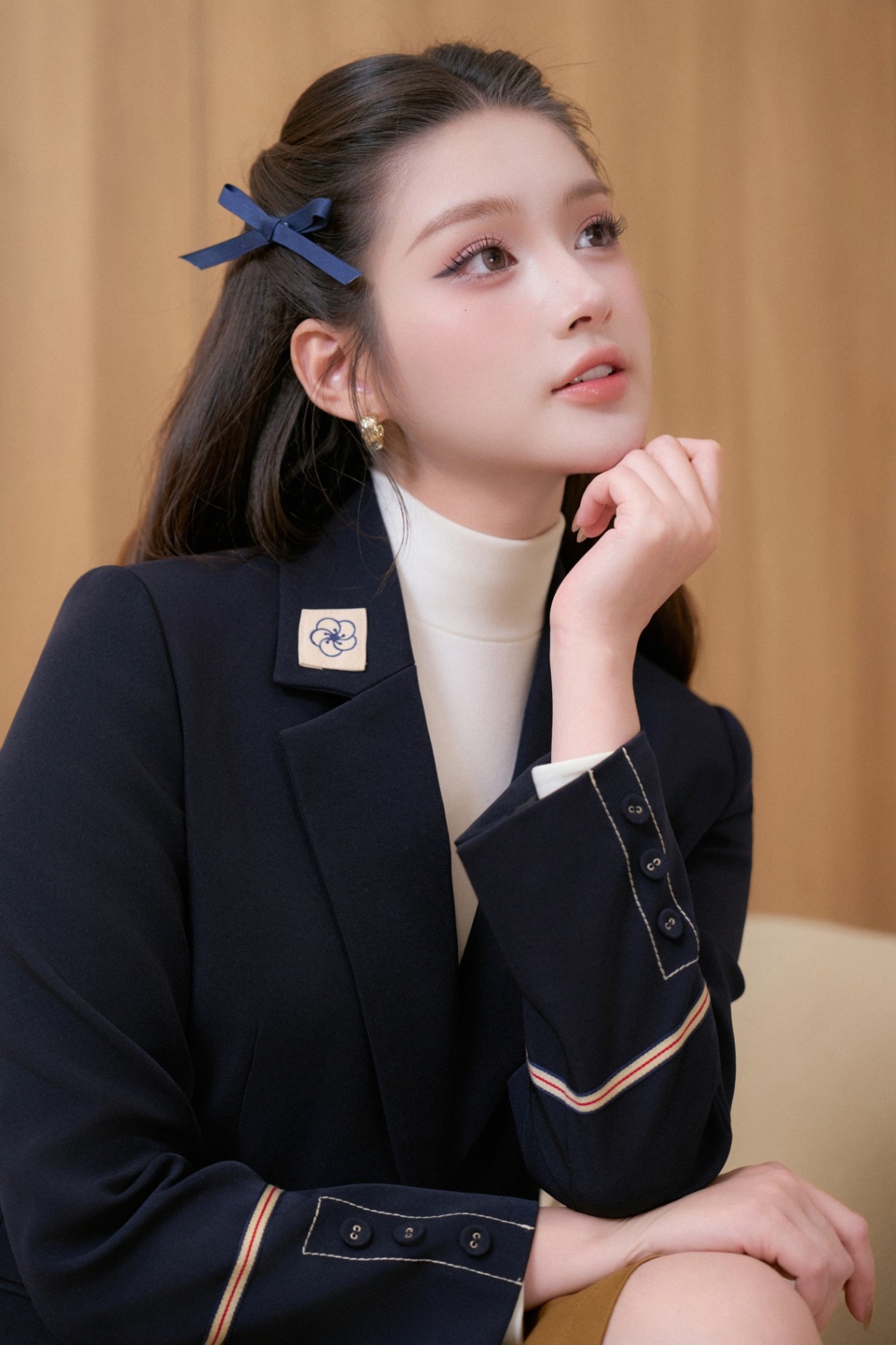 ÁO VEST THÊU HOA VE CỔ RACHEL