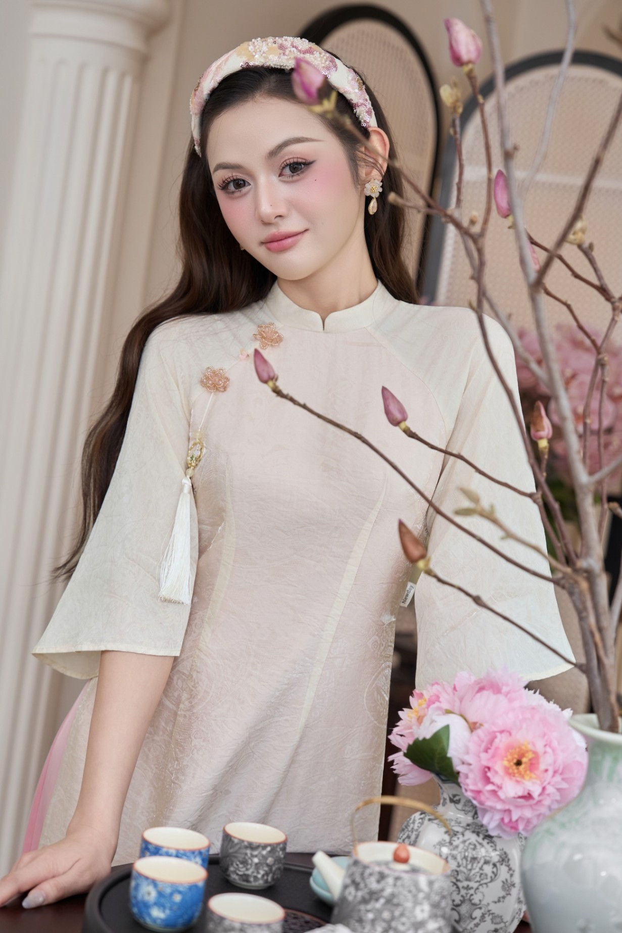 ÁO DÀI TƠ ÁNH TAY LỠ THIỀU HOA