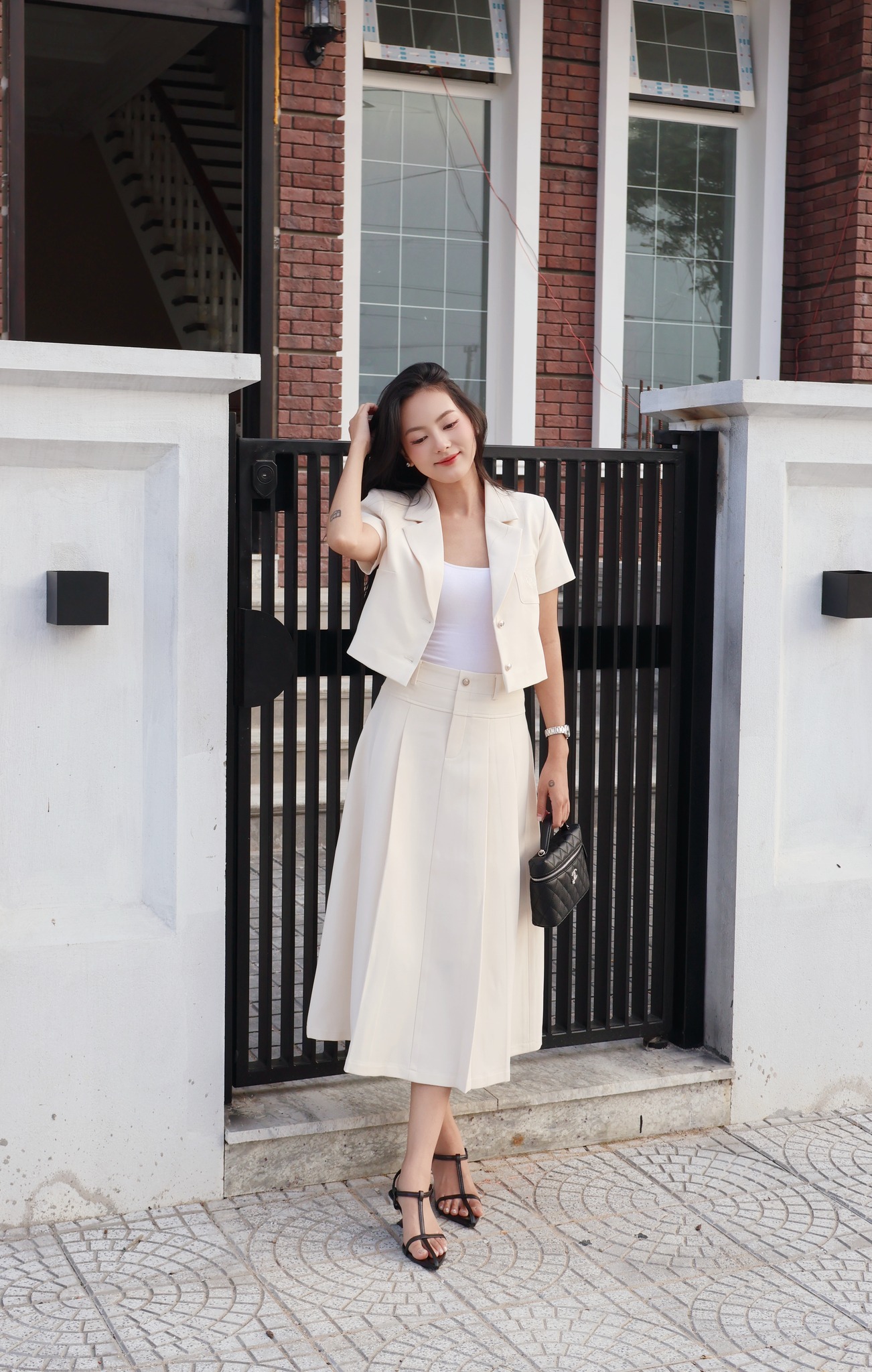 ÁO VEST NGẮN THÊU TÚI NGỰC CORA