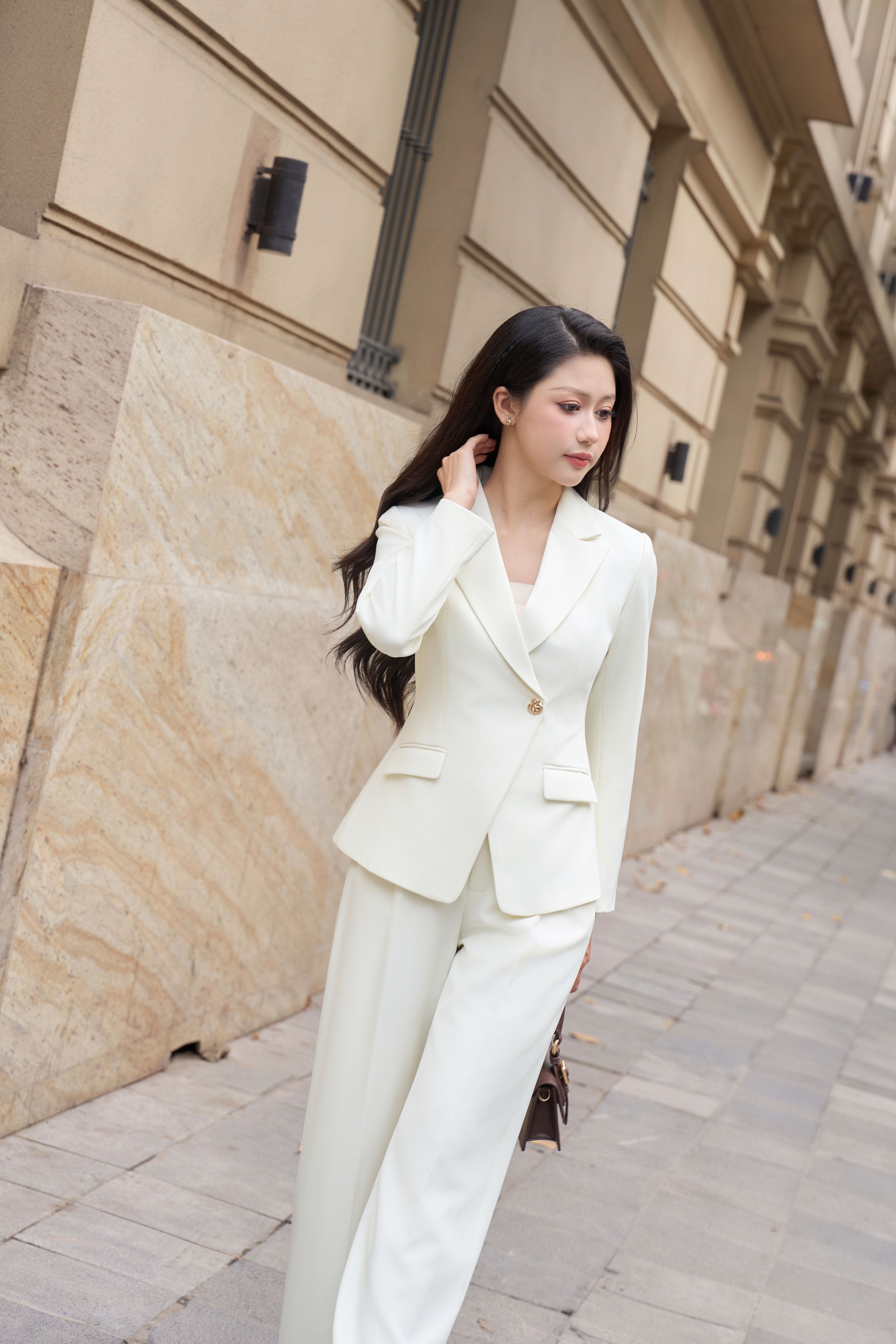 ÁO VEST VẠT CHÉO 1 CÚC ADA