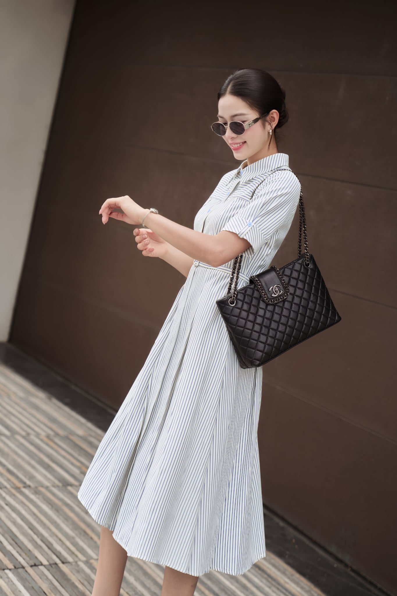 ĐẦM SƠ MI KẺ KÈM ĐAI CAMI