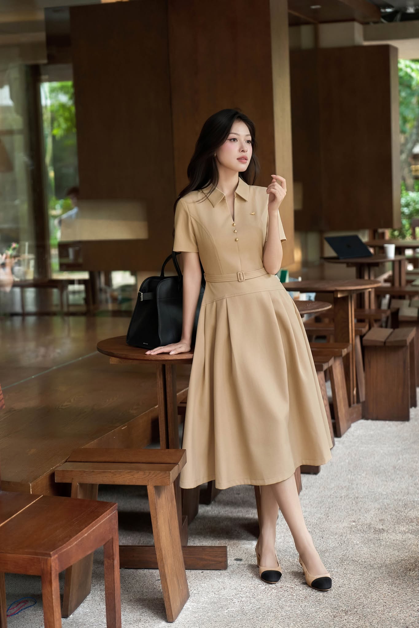 ĐẦM SƠ MI KÈM ĐAI VÀ CÚC NGỰC MỘC GIAO