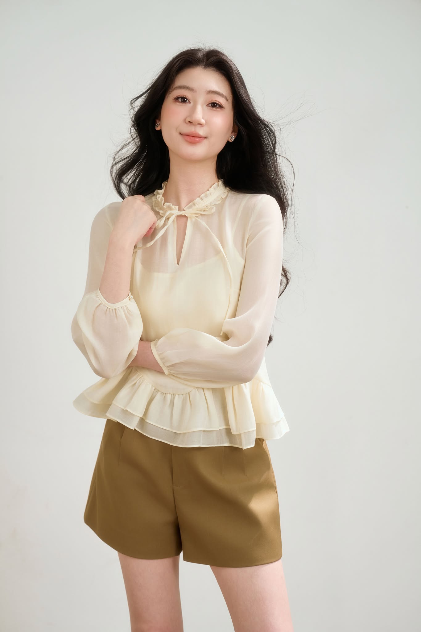 QUẦN SHORT XẾP LY LENCI