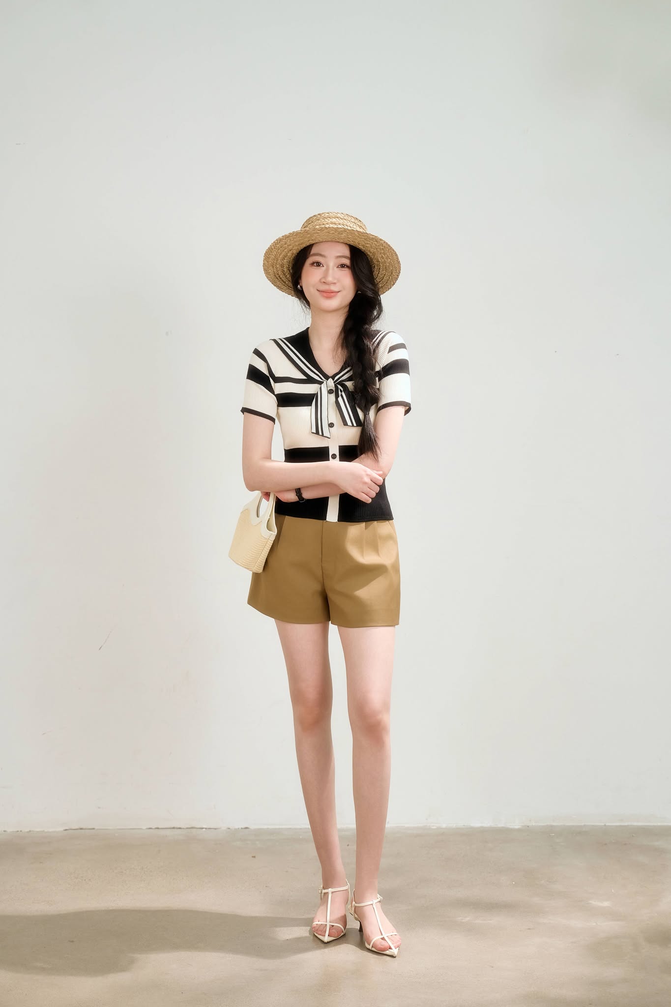 QUẦN SHORT XẾP LY LENCI