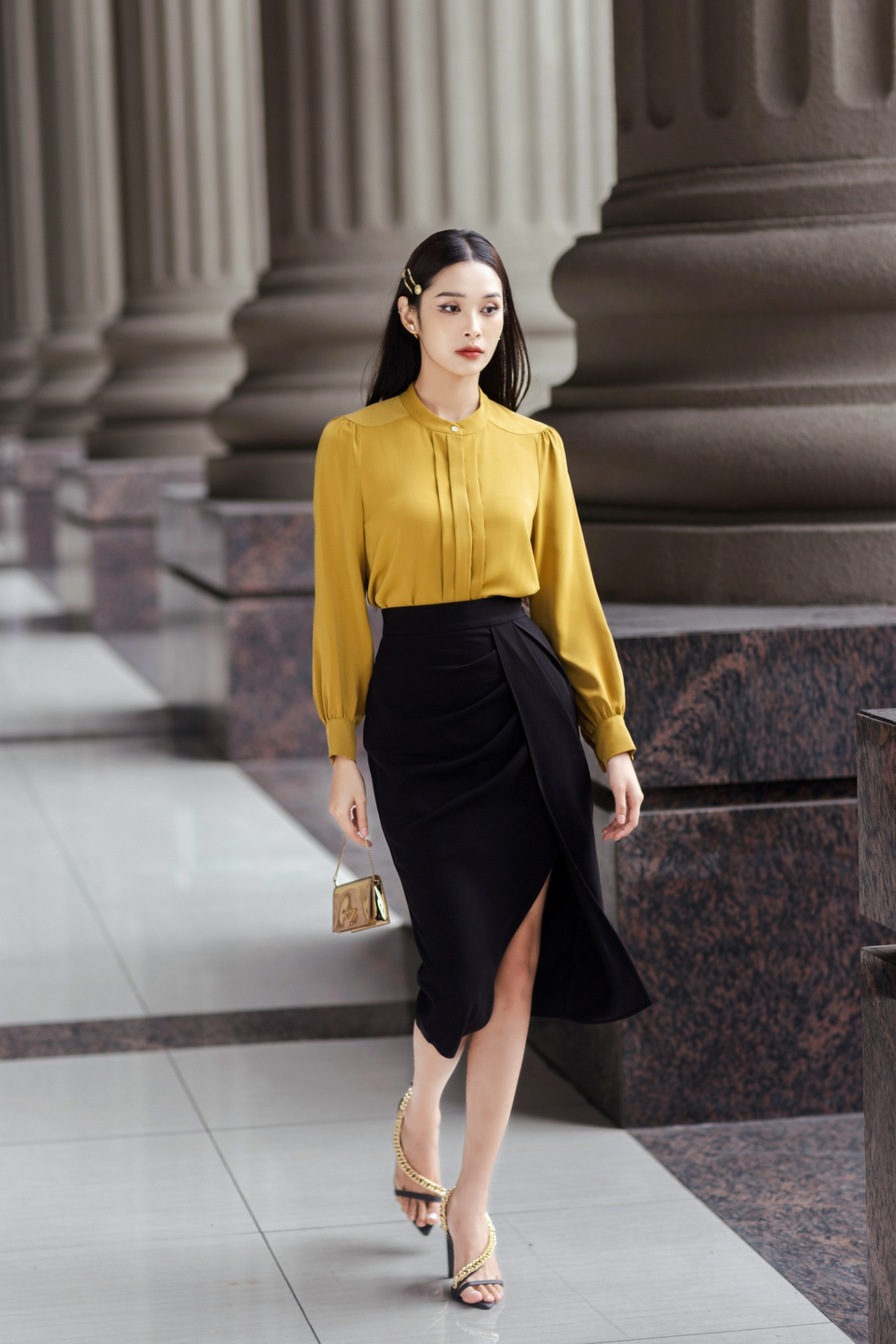 ÁO SM CỔ TÀU XẾP LY NẸP