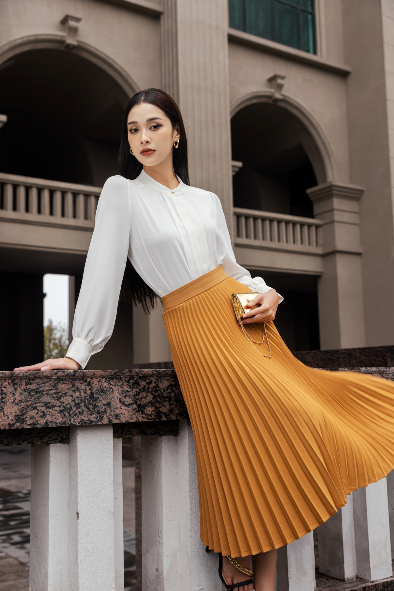 ÁO SM CỔ TÀU XẾP LY NẸP
