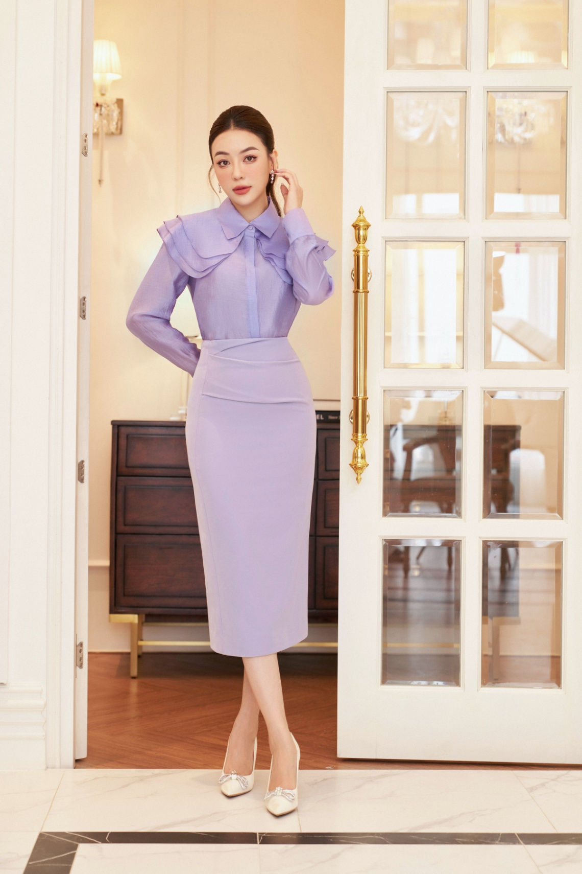 Chân váy chữ A vạt chéo xếp ly CV02-31 | Thời trang công sở K&K Fashion