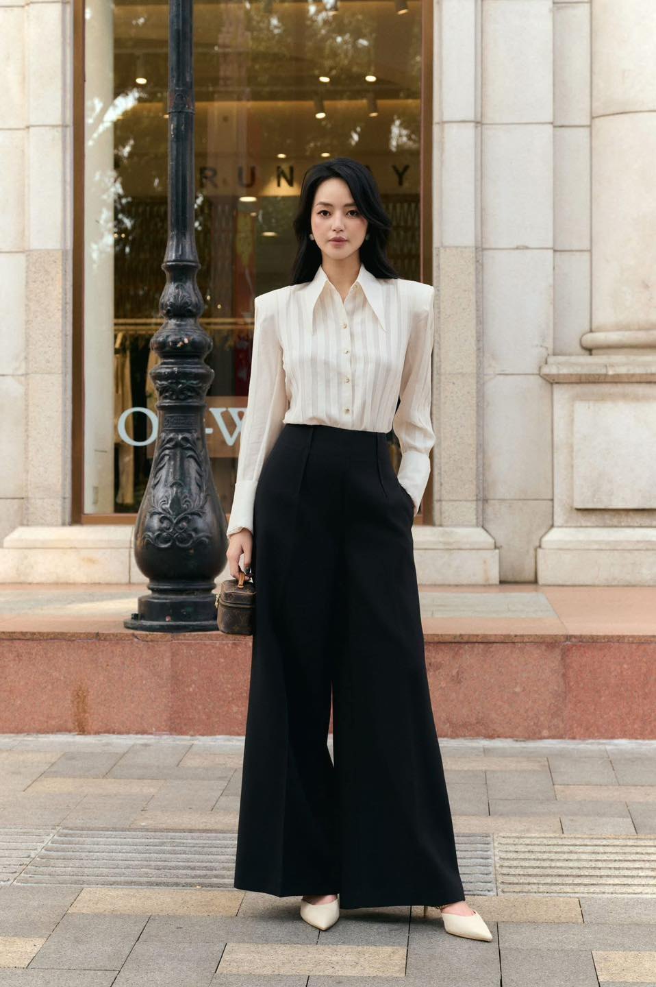 ÁO SM CỔ ĐỨC, XẾP LY